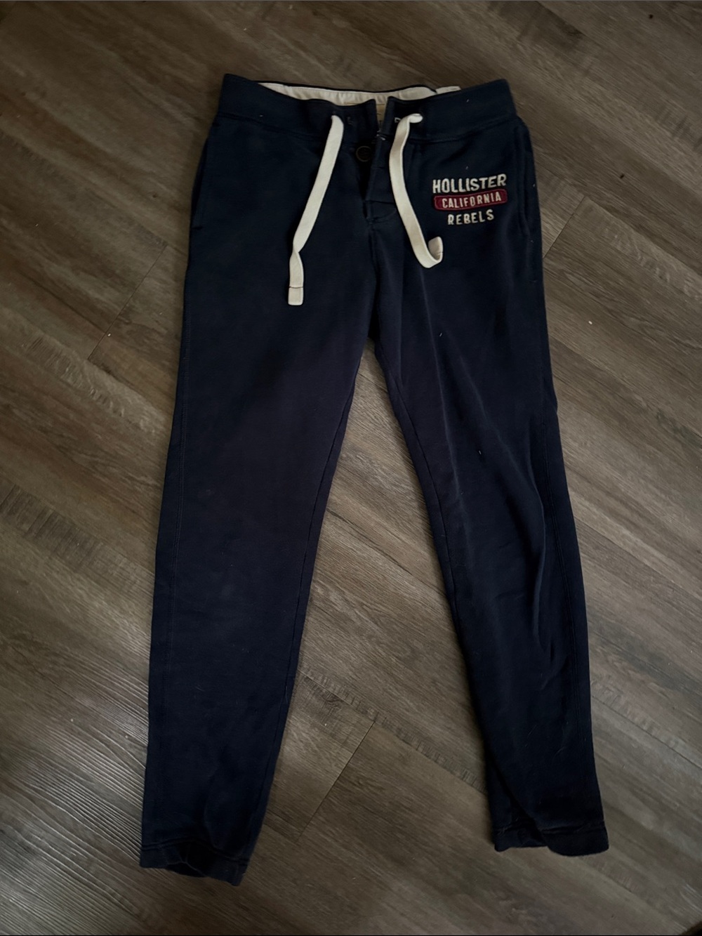hollister jogger